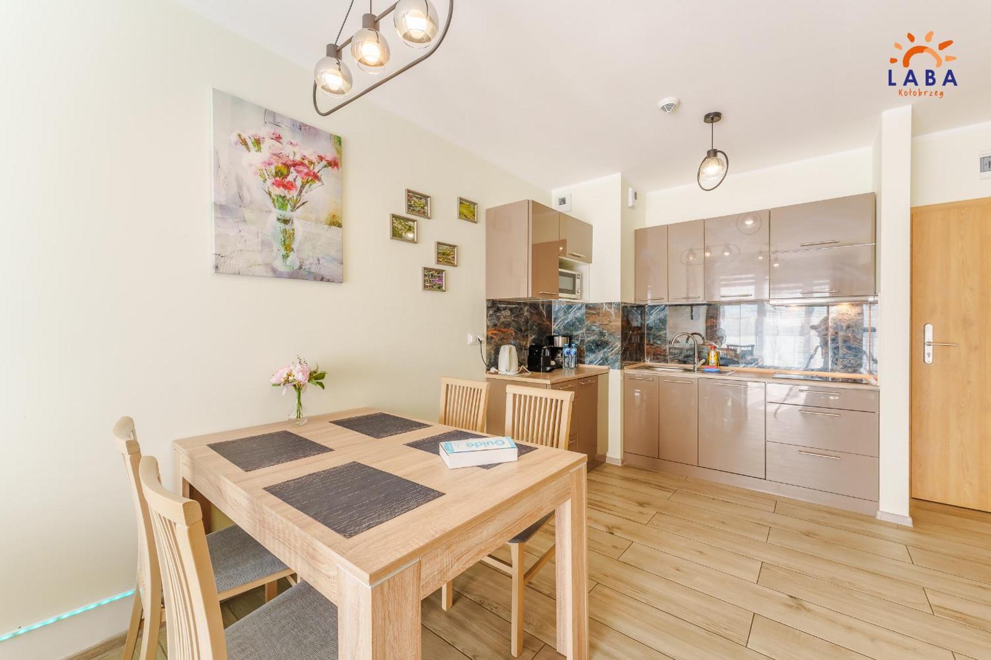 Laba Kolobrzeg Apartamenty Kasprowicza 20Ab Exterior foto