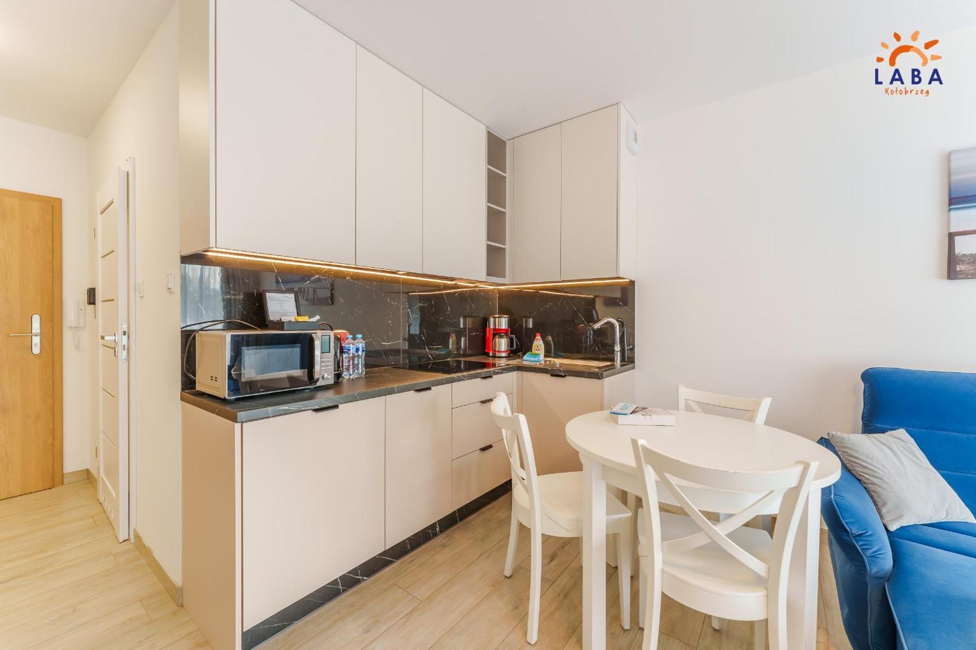 Laba Kolobrzeg Apartamenty Kasprowicza 20Ab Exterior foto